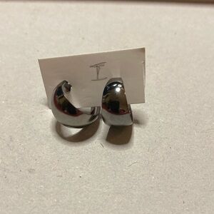 *BOGO FREE* Silver rounded hoop earrings